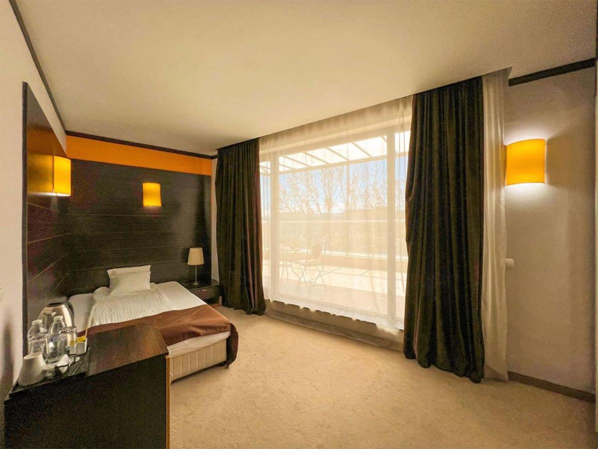 Hotel Dream Sofia Bagian luar foto